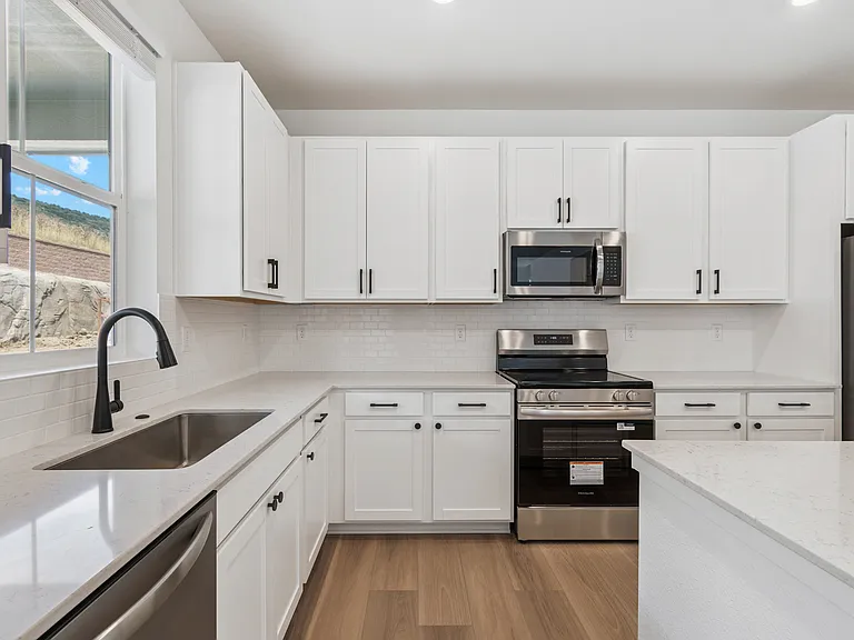 7327 S Yank Ct — Photo 9
