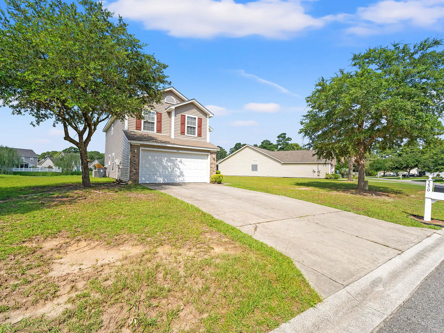 4 bed, 1980 sqft, $2,100 — Photo 2