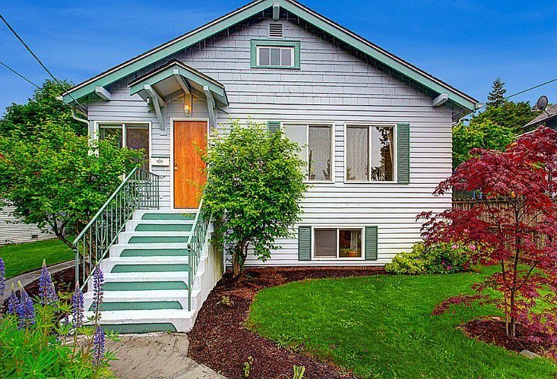 Fab, fun & modernized bungalow in the heart of Greenlake with just 3 blocks to the top of all Phinney Ridge has to offer! Nestled on a 5000SF lot and surrounded going up the hill by many much more expensive homes this little jewel is the perfect First time buyers or Townhome alternative to many who enjoy a dynamic lifestyle close to everything Seattle has to offer!