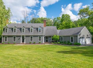 123 W Glenview COURT, Mequon, WI 53092