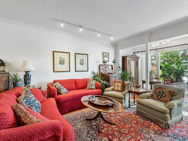 4905 SW 71st Pl — Photo 18