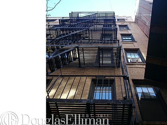 2nd image of 218 W 10th St APT 2D