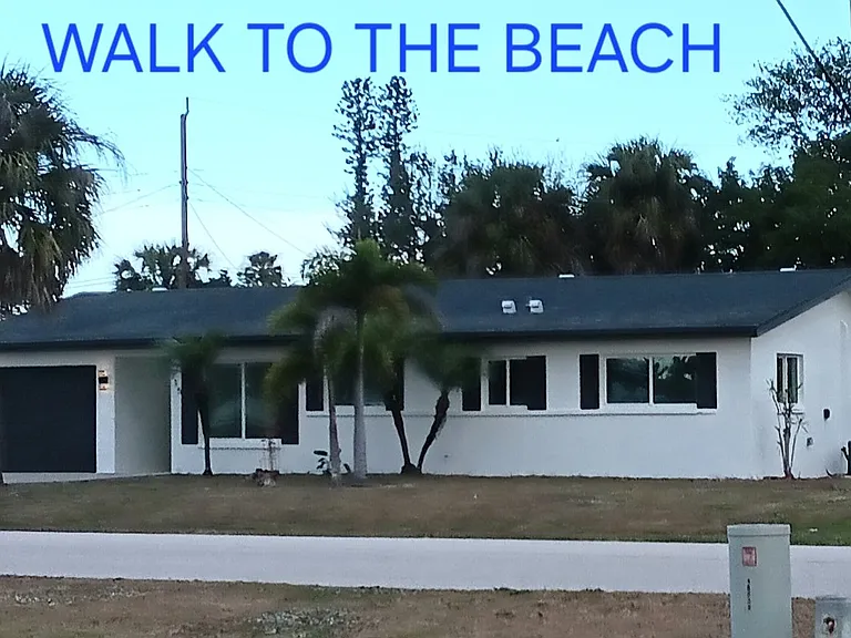 715 Monterey Ave — Photo 1