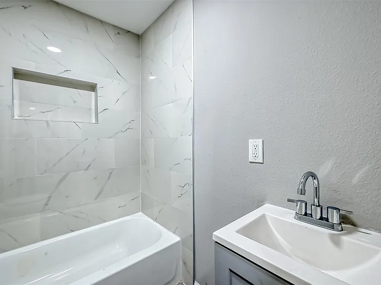 3270 Reeves St #A — Photo 13