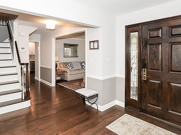 5th image of 1051 W Partridge Dr