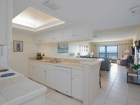 4th image of 4300 Gulf Blvd APT 301