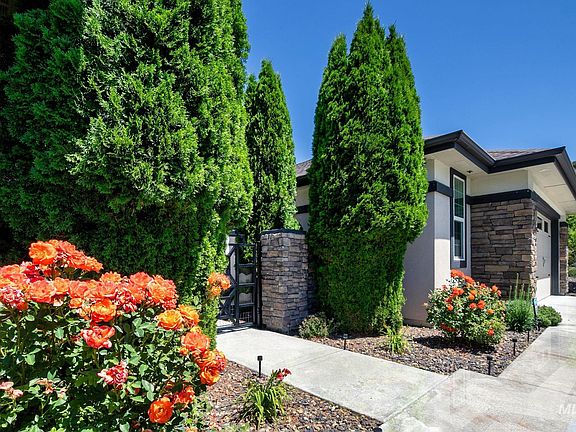 3rd image of 17819 N Kirkhill Way