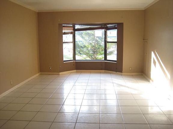 5th image of 2700 S University Dr APT 4C