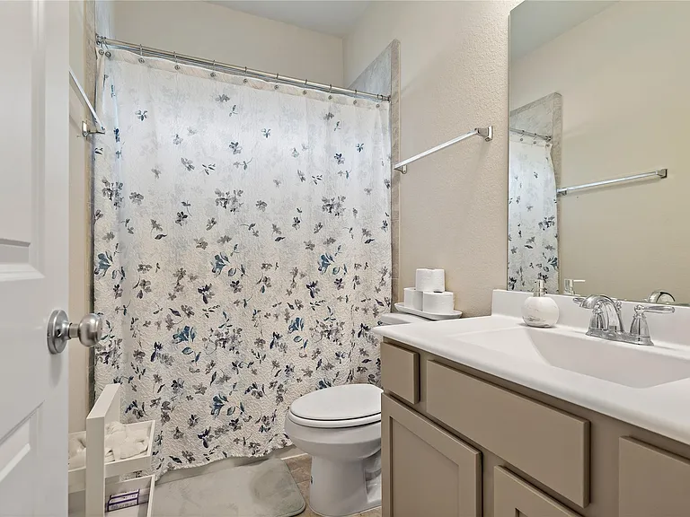 2009 Royal Landing Dr — Photo 17