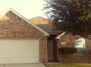 1025 Pebblecreek Dr, Burleson, TX 76028