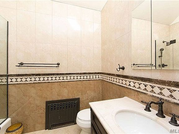 3rd image of 4205 Nautilus Ave #1