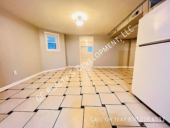 3rd image of 1732 W Wallen Ave Unit G
