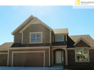 17307 W 198th Ter, Spring Hill, KS 66083