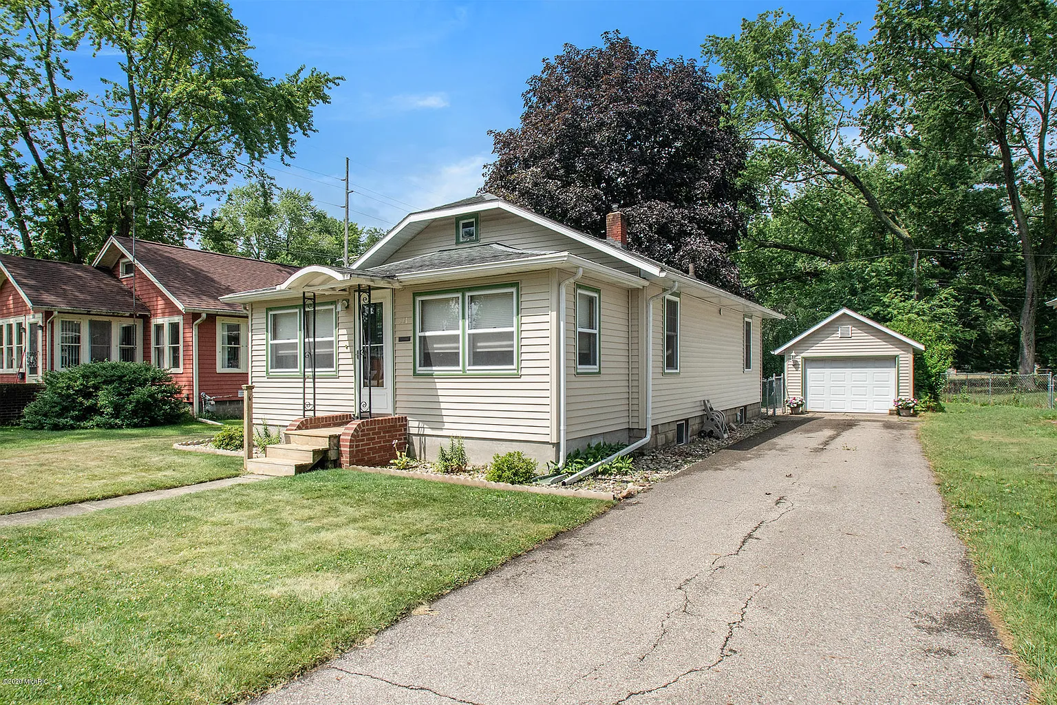 331 S Lincoln Ave photo 1