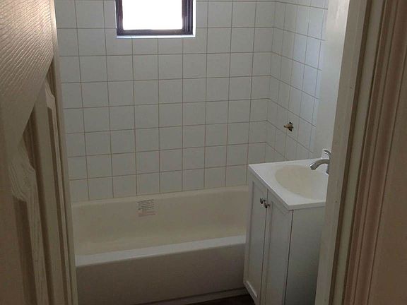 FILLMORE ST bathroom 1