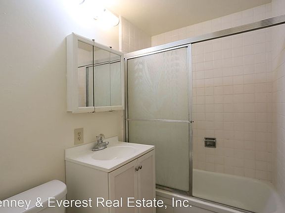 5th image of 536 Mason St APT 401