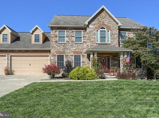 476 Adam Ln, Mechanicsburg, PA 17050