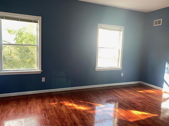 5th image of 191 Clendenny Ave #1