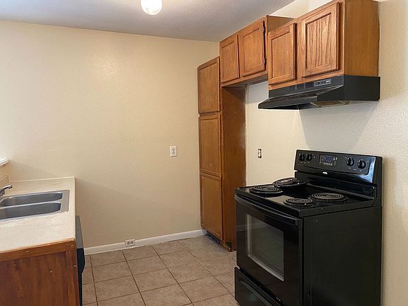 4th image of 7545 Windsor Oaks