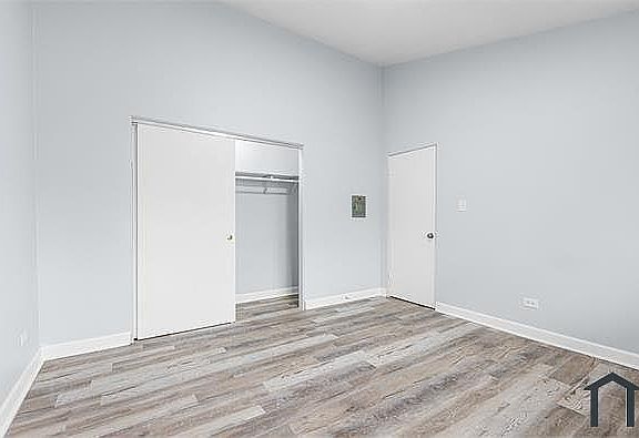 3rd image of 7915 S Kedzie Ave APT 10