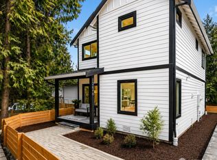 12646 NE 80th St, Kirkland, WA 98033