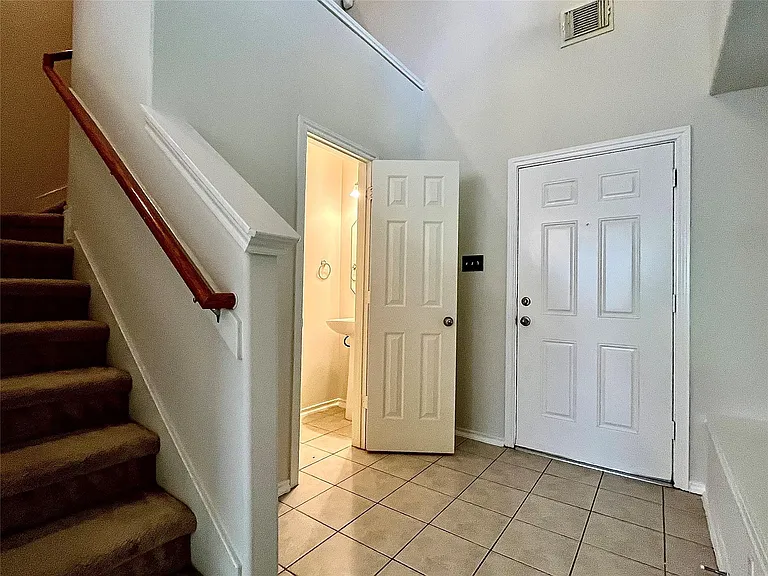 6111 Morningshire Ln — Photo 5