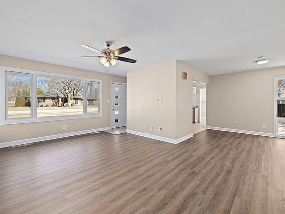 3rd image of 479 Porter Ave