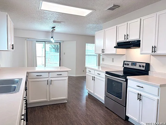 2921 Candleberry Dr — Photo 8