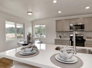 1874 Goldboro St, San Diego, CA 92110