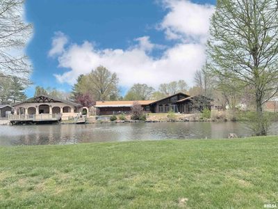 206 Fox Creek Rd, Flora, IL, 62839