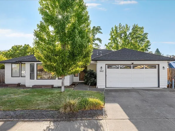 1882 Filmore Dr, Medford, OR 97504