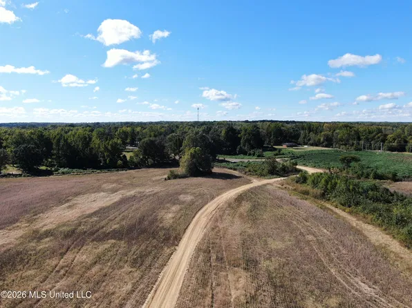 1 Highway 309 S, Holly Springs, MS 38635