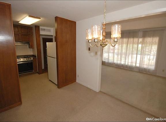 5th image of 2125 Tremont Ave