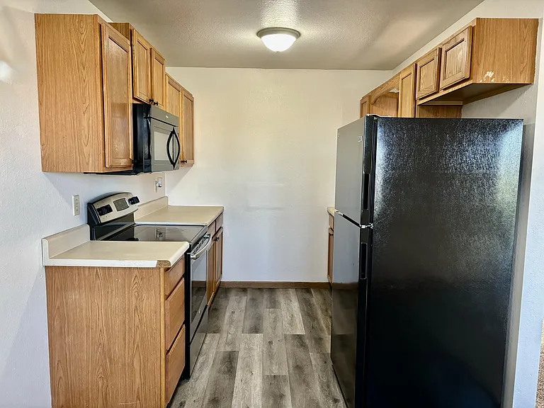 457 Stratford Way #2 — Photo 3