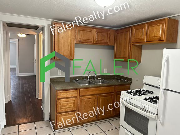 5th image of 664 Oak St APT 4