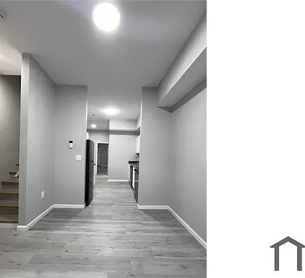 812 Appleton St — Photo 5