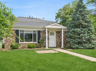 546 E Old Willow Rd #249-A, Prospect Heights, IL 60070