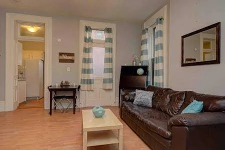1076 Neil Ave #C — Photo 4