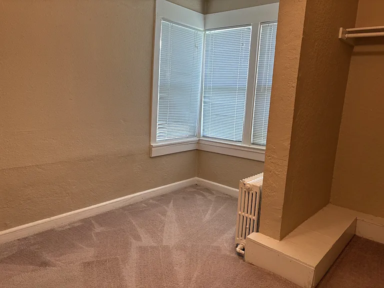 2742 Grand Ave S #1 — Photo 10