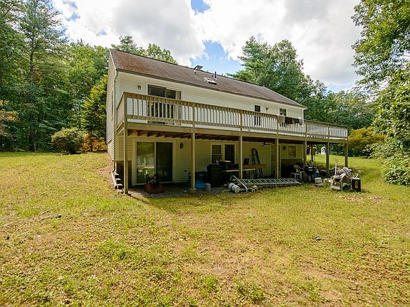 2nd image of 87 Squannacook Rd