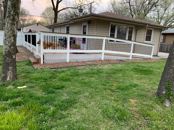 2201 Northview Dr, Manhattan, KS 66502