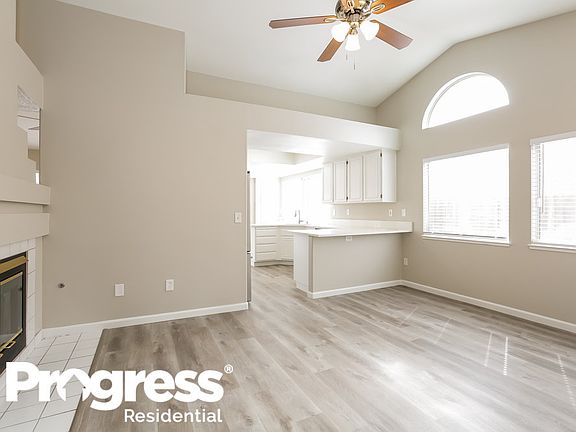 5th image of 4564 Vincente Ln