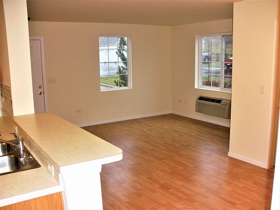 3rd image of 2207 Silverstone Dr