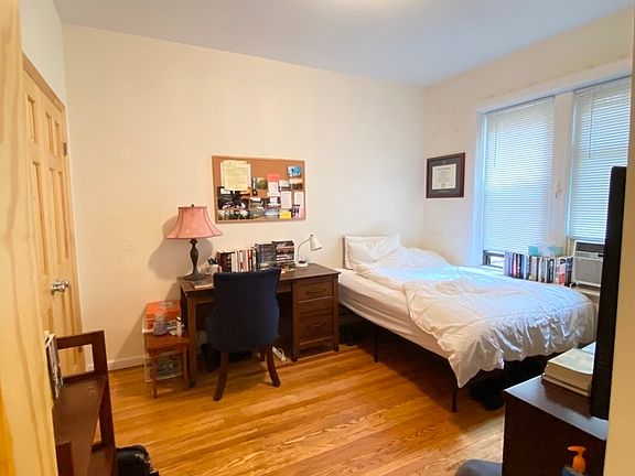 3rd image of 31-36 30th St #1R