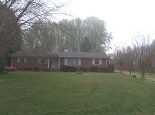 7934 Rainbow Dr, Charlotte, NC 28227