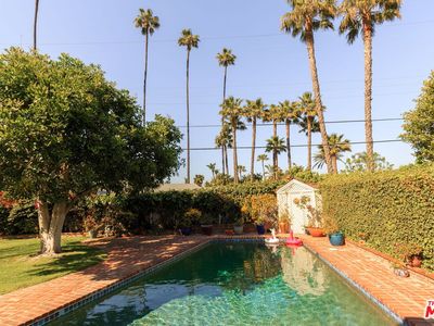 (Undisclosed Address), Studio City, CA, 91604