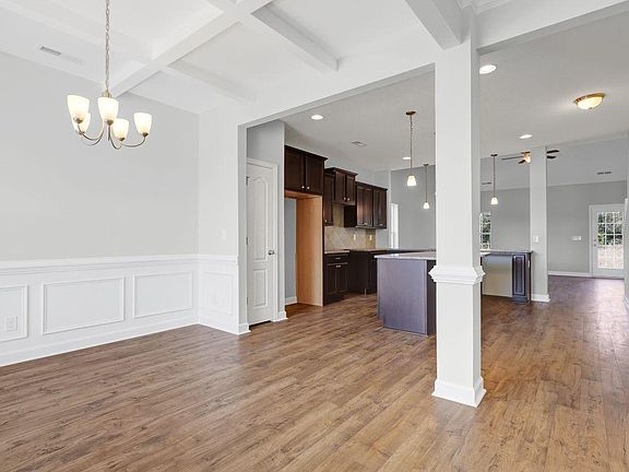 125 Astoria Park Loop-04 Compressed