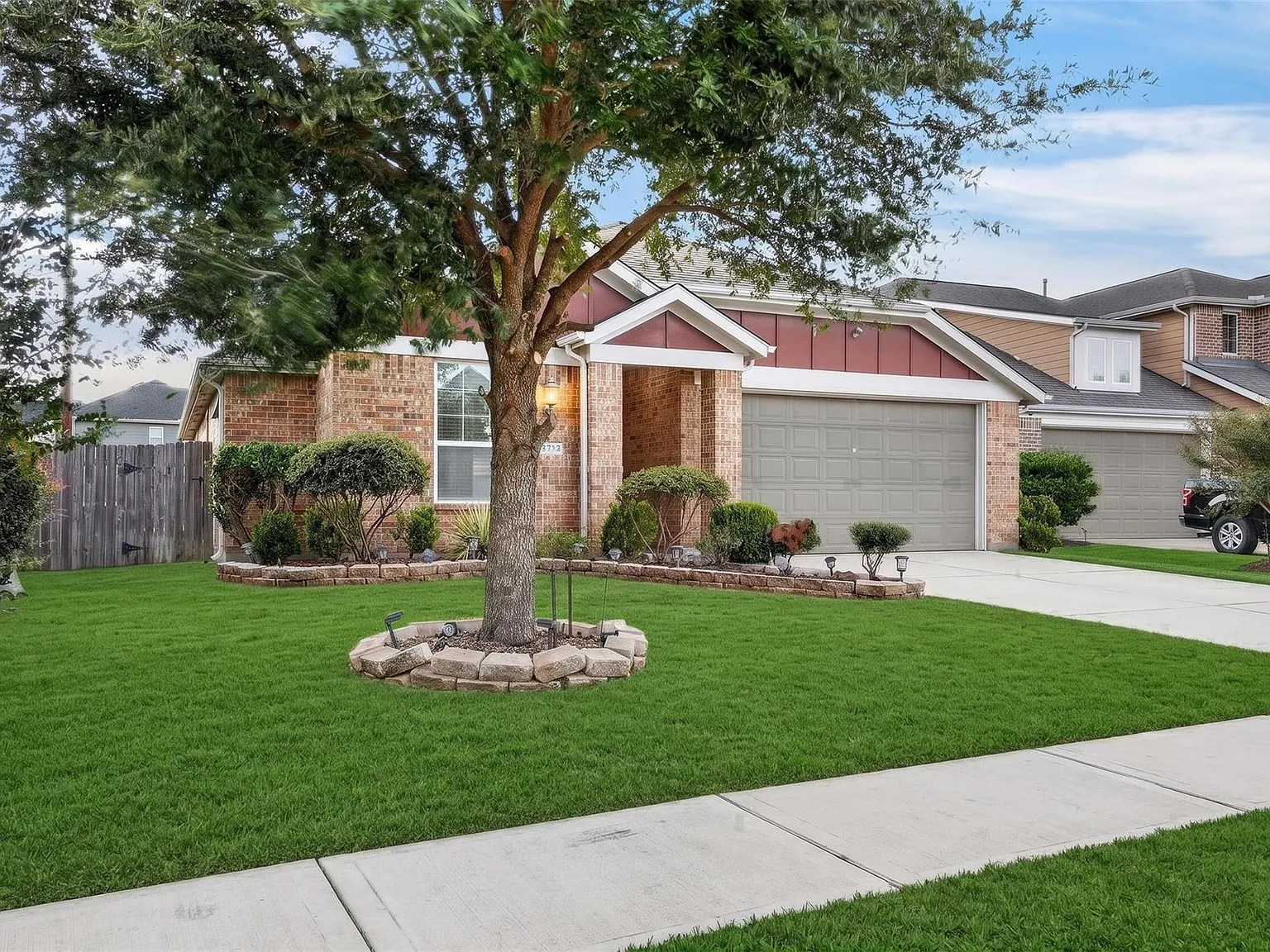3 bed, 2.0 bath, 1631 sqft, $2,150 — Photo 3