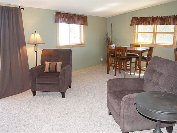 4th image of 43 Glen Cir