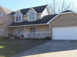 408 Coachlight Dr, Lebanon, MO 65536